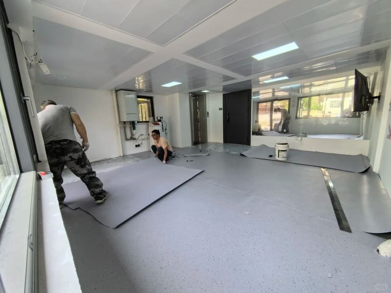 Testing concrete moisture